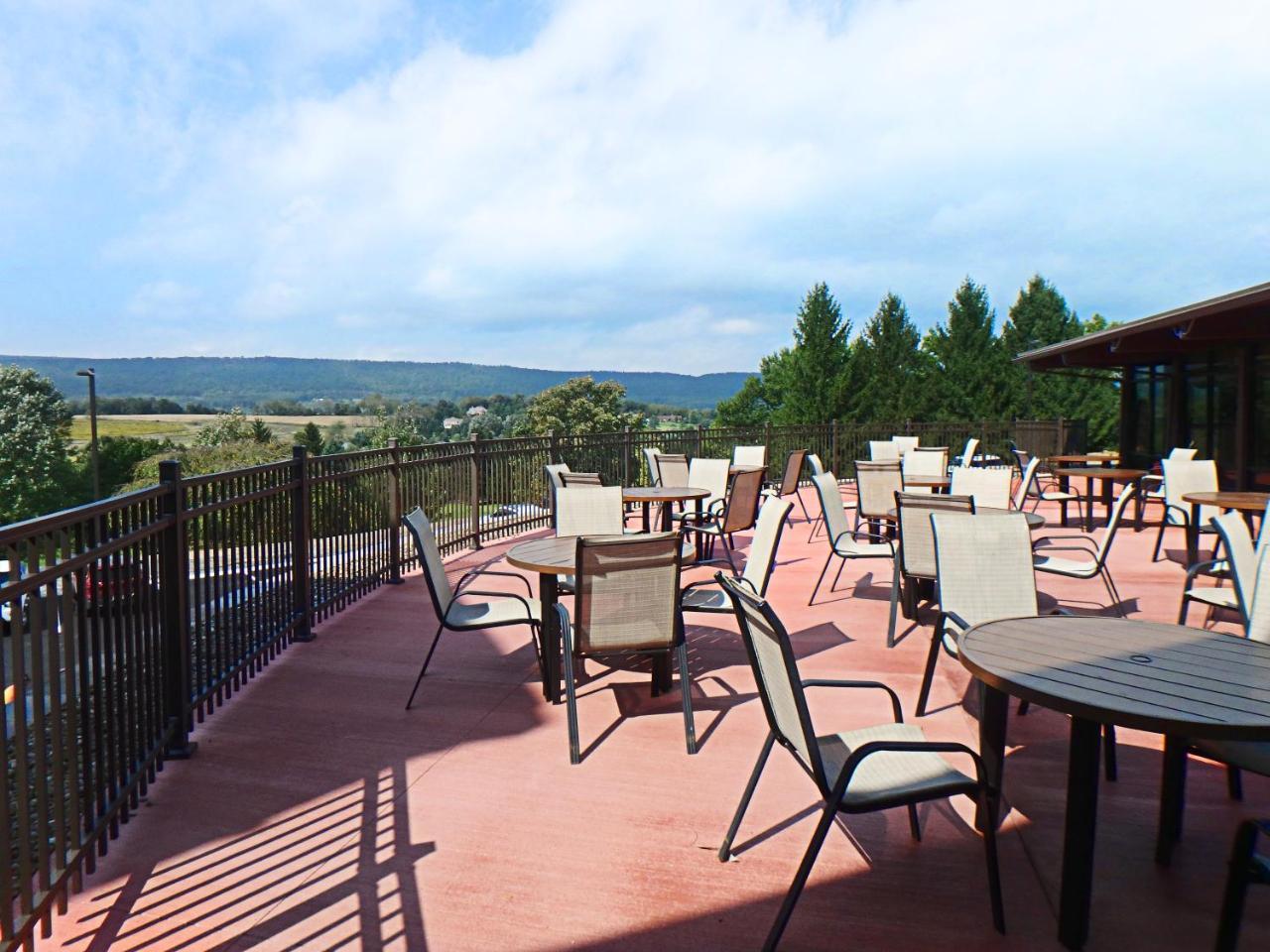 Wyndham Garden State College Hotel Boalsburg Kültér fotó